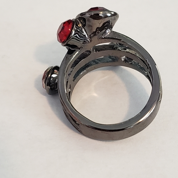 Red Ruby Rhinestone Ring - Picture 2 of 2